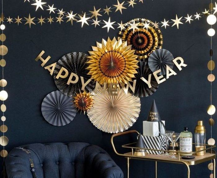 How to make new year decoration at home