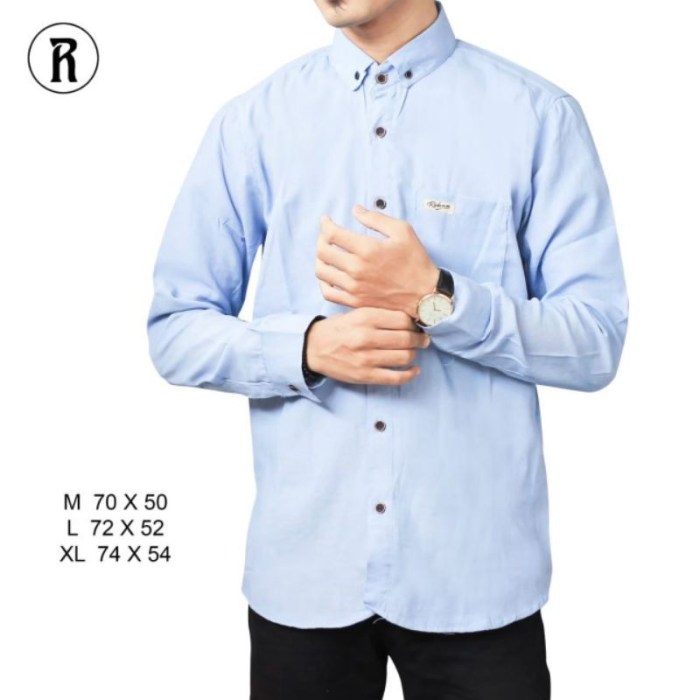 Men's slim fit light blue dress shirt